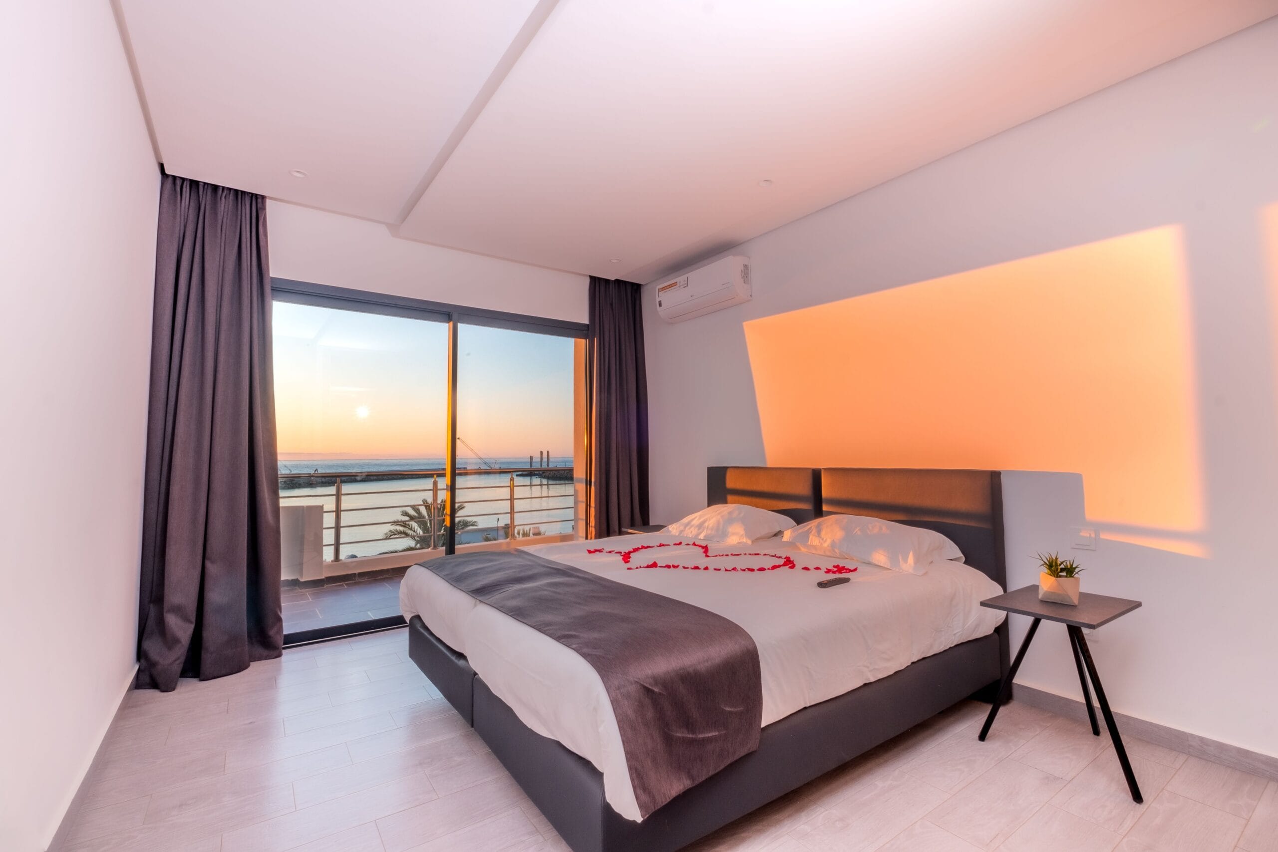 chambre parentale suite 4 chambres Asilah vue mer